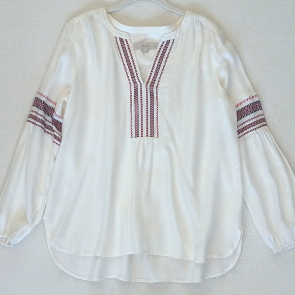 Ann Taylor LOFT Cream Rayon Blend Blouse w Red Stripe Embroidery Trim Blouse MP - Picture 8 of 13
